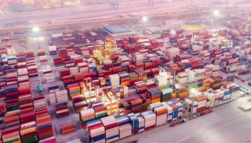 阿聯(lián)酋海運(yùn)