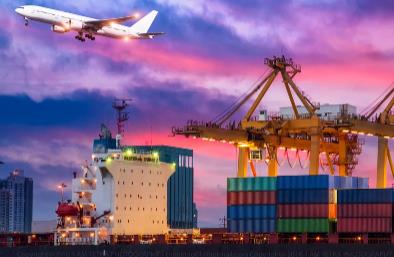 為了實現國際物流和貨運，我們需要考慮哪三點問題？