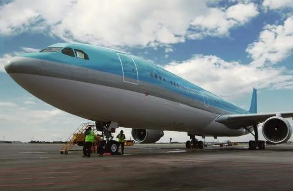 馬來西亞空運(yùn)貨代行業(yè)的挑戰(zhàn)與應(yīng)對(duì)措施有哪些？