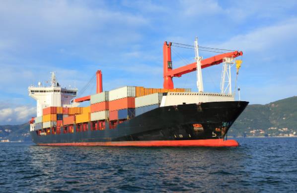 上海貨代面向全社會(huì)服務(wù)，是貨主和運(yùn)力供給者之間的橋梁和紐帶