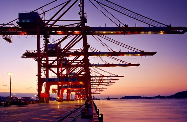 但是面對(duì)眾多的選擇，該如何才能找到適合自己的美國(guó)貨代呢？