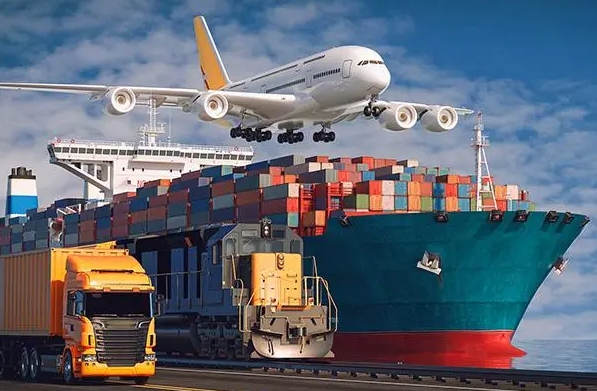 在當(dāng)今全球化的背景下，國際物流行業(yè)的發(fā)展十分迅速