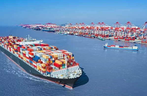 海外物流公司不僅是貿(mào)易的橋梁，更是經(jīng)濟和文化交流的使者