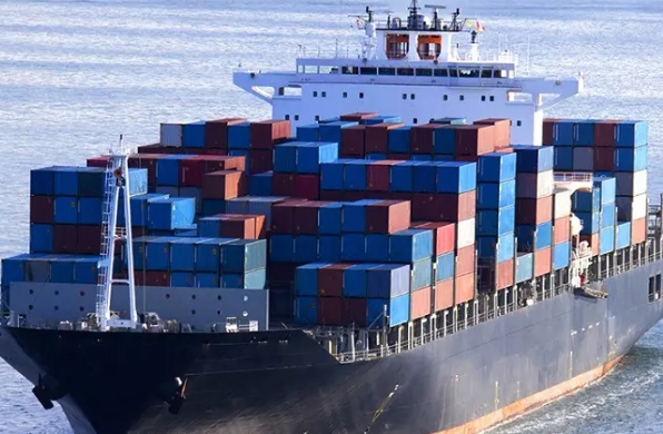 俄羅斯貨運(yùn)代理行業(yè)作為連接?xùn)|西方的橋梁，推動(dòng)著國(guó)際貿(mào)易的繁榮