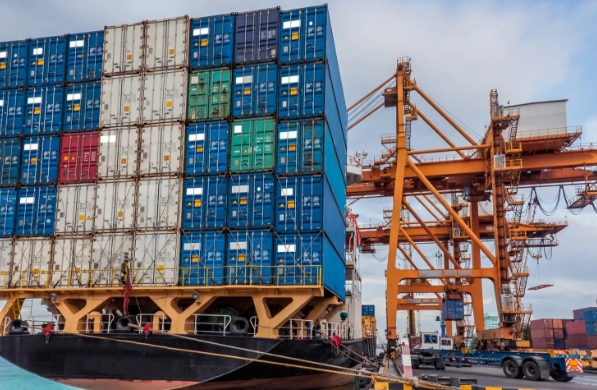 在新的歷史起點上，國際貨運代理將繼續(xù)發(fā)揮其重要作用