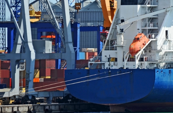 海運(yùn)物流公司如何以創(chuàng)新為引領(lǐng)推動(dòng)行業(yè)變革，成為客戶(hù)關(guān)注的焦點(diǎn)