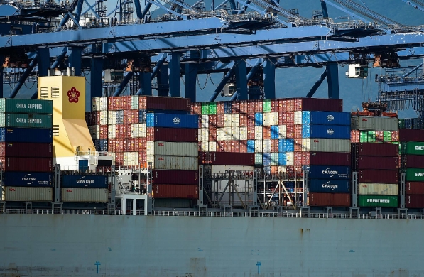 上海貨運(yùn)代理不斷探索新服務(wù)模式和技術(shù)應(yīng)用，以實(shí)現(xiàn)服務(wù)質(zhì)量的飛躍