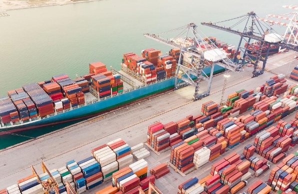 海運貨代作為連接世界的橋梁，在國際貿(mào)易中扮演著舉足輕重的角色