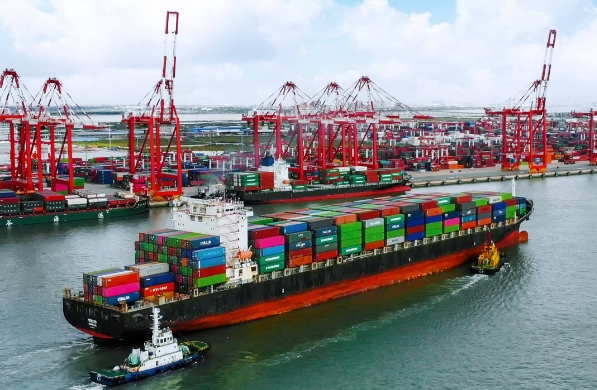 海運(yùn)公司加強(qiáng)與其他行業(yè)的合作，共同探索可持續(xù)發(fā)展的解決方案