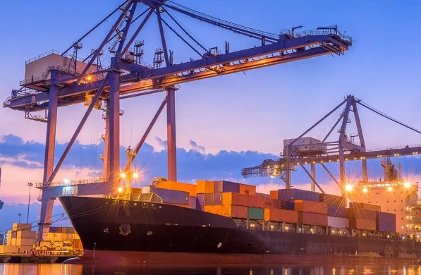 盡管面臨諸多挑戰(zhàn)，但俄羅斯貨代行業(yè)也孕育著新的機(jī)遇