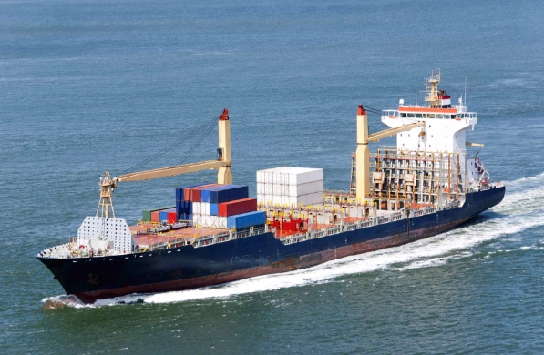 美國國際物流支撐了美國的經(jīng)濟(jì)運(yùn)作，還深刻影響了全球供應(yīng)鏈的發(fā)展